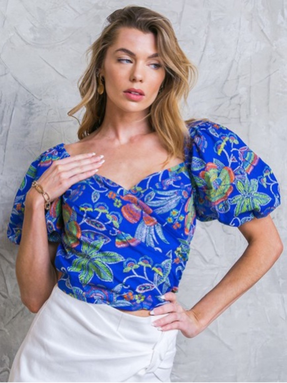Flying Tomato Blue Floral Puff Sleeve Blouse